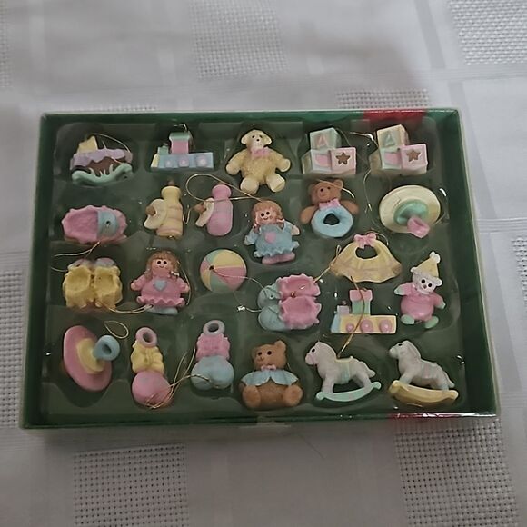 Vintage Baby Set Hanging Ornaments 24 Pieces - Picture 16 of 16
